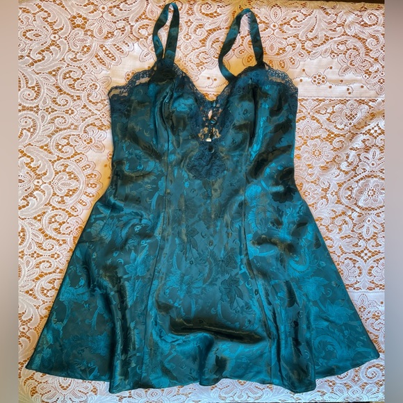 Silk & Satin emerald green slip dress - Picture 1 of 4